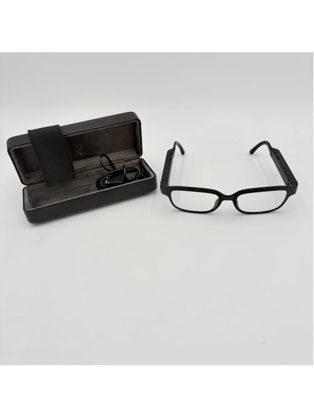 Amazon Echo Frames GR79BR Smart Glasses w/ Charging Case & Cable Untested